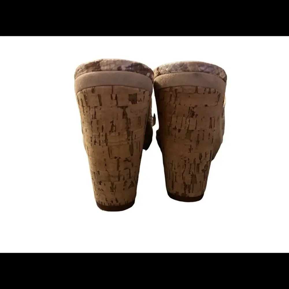 Johnston & Murphy Platform 7.5 Snakeskin Leather Cork Peep Toe Wedge Sandal Tan - Picture 4 of 5